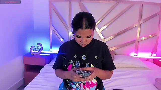 Carolina Evanss online show from 10-17-25, 11:35