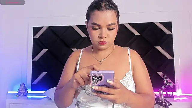 Carolina Evanss online show from 07-22-26, 04:15