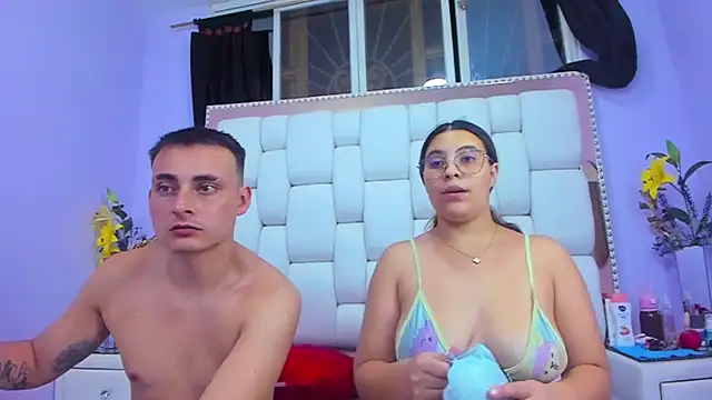 Salome Moonn online show from 10-19-25, 01:39