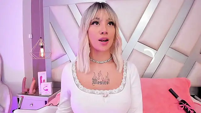 MadissonRey online show from 12-21-25, 02:13