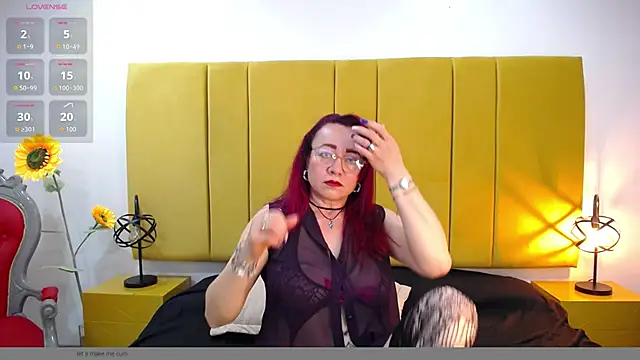 Lupiita223 online show from 09-15-25, 01:11