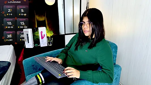 cutehanna1 online show from 09-29-25, 11:53