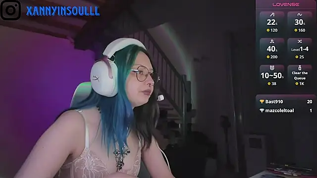Snapshot of xannyinsoull chatting on 07-16-26, 08:37 xannyinsoull online show from 07-16-26, 08:37
