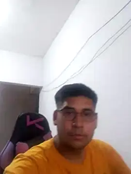 estudiante69 online show from 02-12-26, 08:15