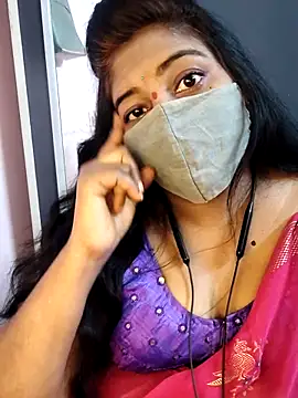 Snapshot of RomeoJuliet345 chatting on 02-04-26, 12:44 RomeoJuliet345 online show from 02-04-26, 12:44