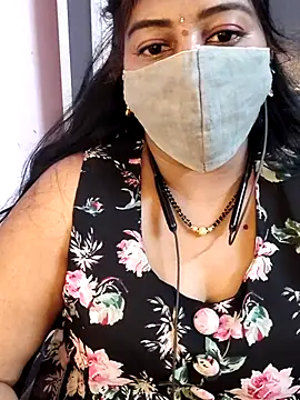 Snapshot of RomeoJuliet345 chatting on 03-04-26, 05:52 RomeoJuliet345 online show from 03-04-26, 05:52