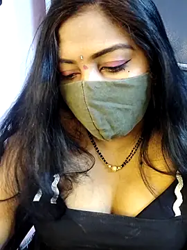 Snapshot of RomeoJuliet345 chatting on 03-12-26, 10:32 RomeoJuliet345 online show from 03-12-26, 10:32