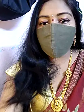 Snapshot of RomeoJuliet345 chatting on 03-13-26, 01:51 RomeoJuliet345 online show from 03-13-26, 01:51