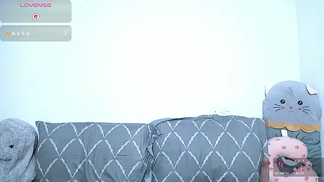 petite paola online show from 03-18-26, 01:58