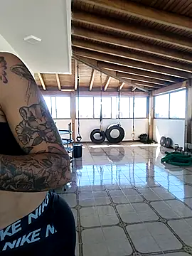 Alison fitness online show from 12-22-25, 02:58