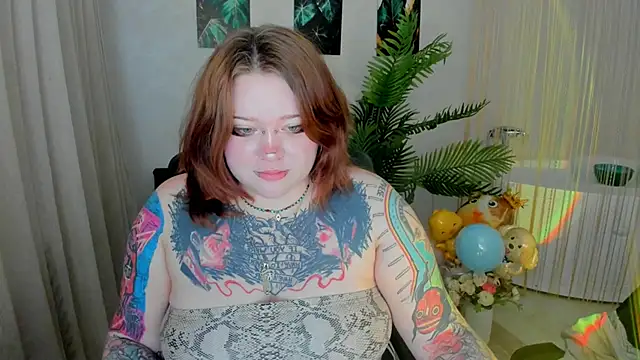 MoonLghte online show from 04-23-26, 08:00