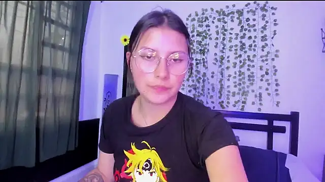 Noellesable online show from 12-28-24, 07:33