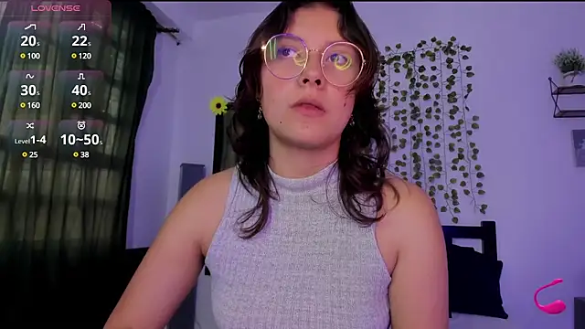 Noellesable online show from 01-19-25, 05:39