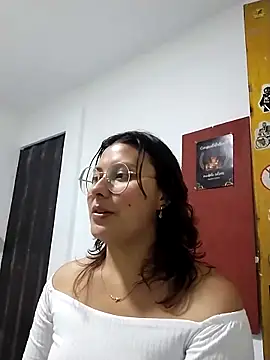 Noellesable online show from 02-21-25, 04:18