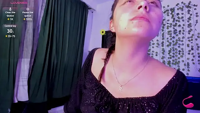 Noellesable online show from 03-04-25, 12:29