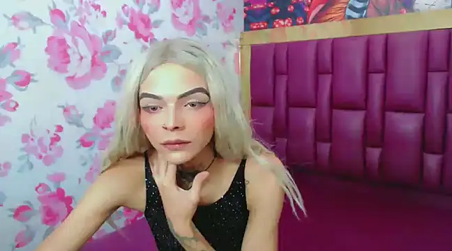 Luna and valery online show from 01-29-25, 07:43