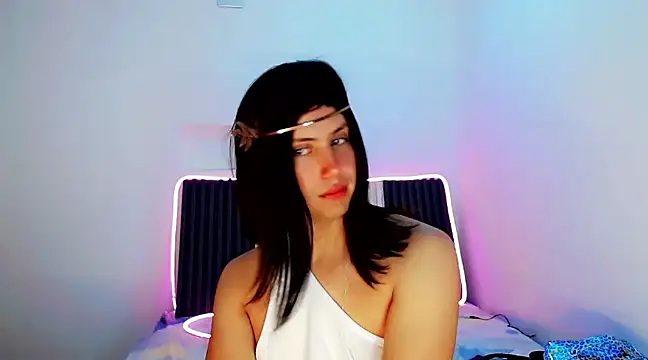 Snapshot of Oxana-Novikov chatting on 12-01-24, 07:25 Oxana-Novikov online show from 12-01-24, 07:25