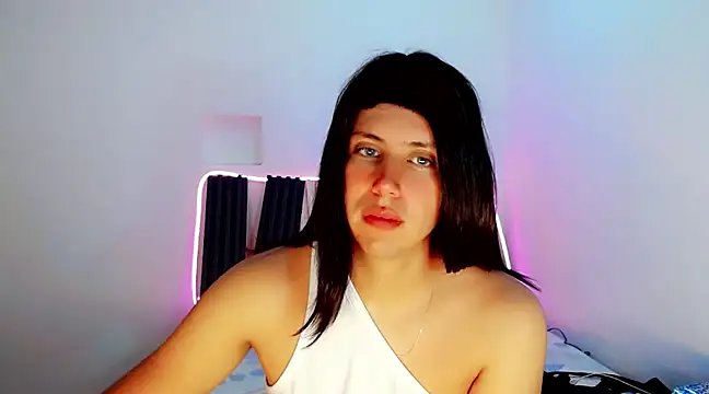 Snapshot of Oxana-Novikov chatting on 12-01-24, 10:32 Oxana-Novikov online show from 12-01-24, 10:32