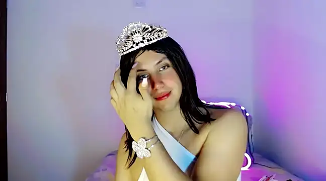 Snapshot of Oxana-Novikov chatting on 12-12-24, 11:25 Oxana-Novikov online show from 12-12-24, 11:25