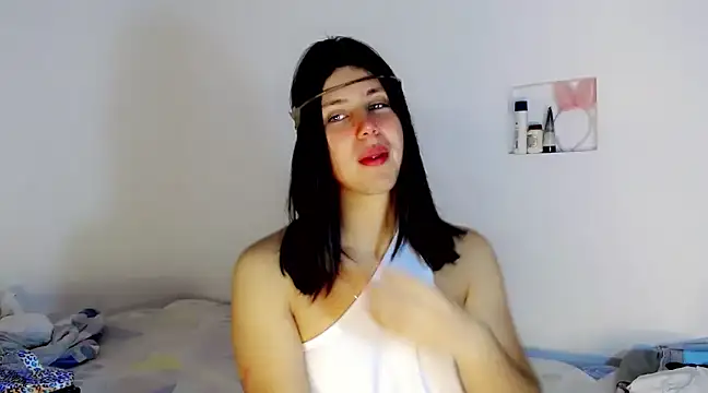 Snapshot of Oxana-Novikov chatting on 12-28-24, 03:58 Oxana-Novikov online show from 12-28-24, 03:58