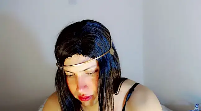 Snapshot of Oxana-Novikov chatting on 01-11-25, 02:09 Oxana-Novikov online show from 01-11-25, 02:09