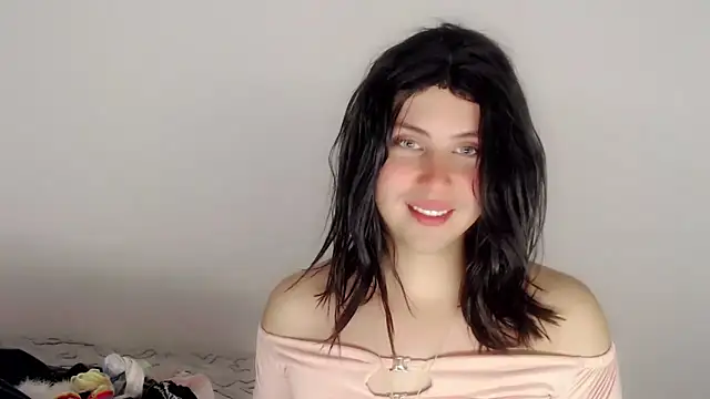 Snapshot of Oxana-Novikov chatting on 11-20-25, 12:00 Oxana-Novikov online show from 11-20-25, 12:00