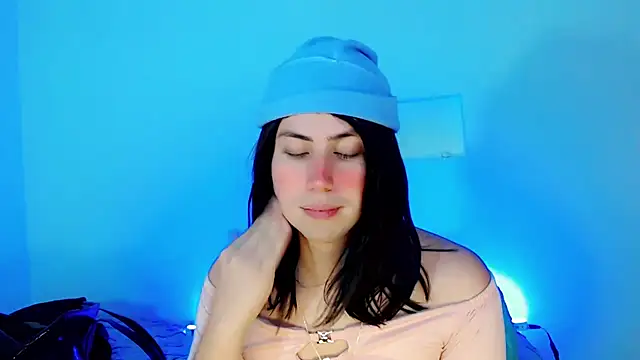 Snapshot of Oxana-Novikov chatting on 11-30-25, 08:46 Oxana-Novikov online show from 11-30-25, 08:46