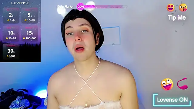 Snapshot of Oxana-Novikov chatting on 12-14-25, 07:18 Oxana-Novikov online show from 12-14-25, 07:18