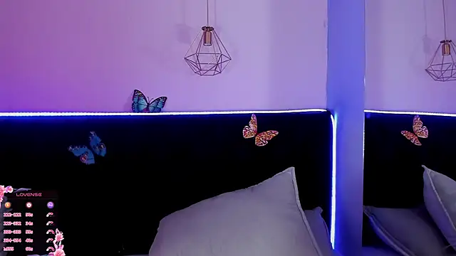 Snapshot of Anastasia_Whitee chatting on 11-19-25, 02:44 Anastasia Whitee online show from 11-19-25, 02:44