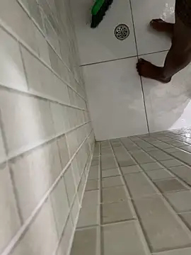 Snapshot of rodrigo21Cm_ chatting on 12-21-24, 01:15 rodrigo21Cm online show from 12-21-24, 01:15