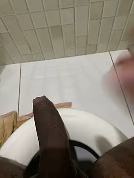 Snapshot of rodrigo21Cm_ chatting on 02-06-25, 02:55 rodrigo21Cm online show from 02-06-25, 02:55