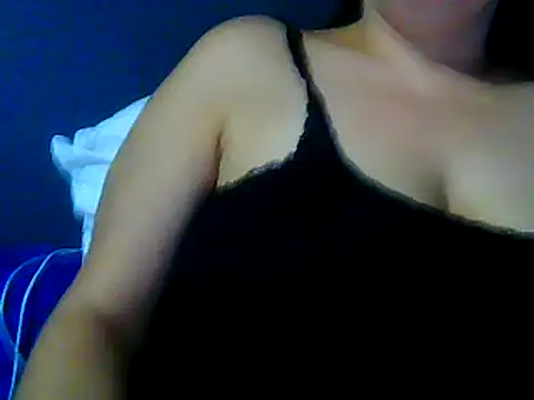 Snapshot of TatliSert chatting on 12-19-24, 01:39 TatliSert online show from 12-19-24, 01:39