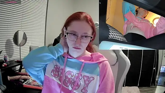 Snapshot of LilyFoxxx chatting on 02-02-25, 04:48 LilyFoxxx online show from 02-02-25, 04:48