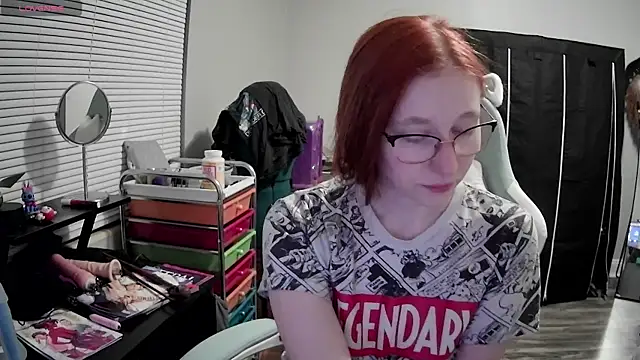 Snapshot of LilyFoxxx chatting on 02-05-25, 04:48 LilyFoxxx online show from 02-05-25, 04:48