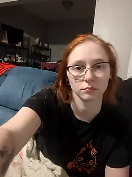 Snapshot of LilyFoxxx chatting on 09-21-25, 03:08 LilyFoxxx online show from 09-21-25, 03:08