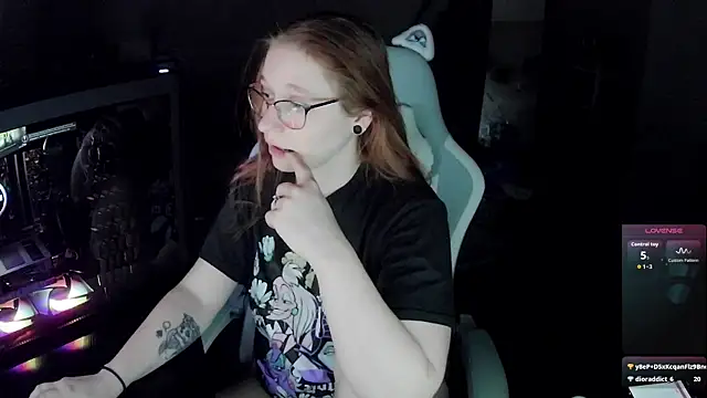 Snapshot of LilyFoxxx chatting on 12-03-25, 06:10 LilyFoxxx online show from 12-03-25, 06:10