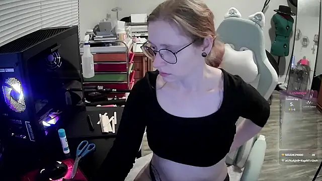 LilyFoxxx online show from 03-06-26, 06:10