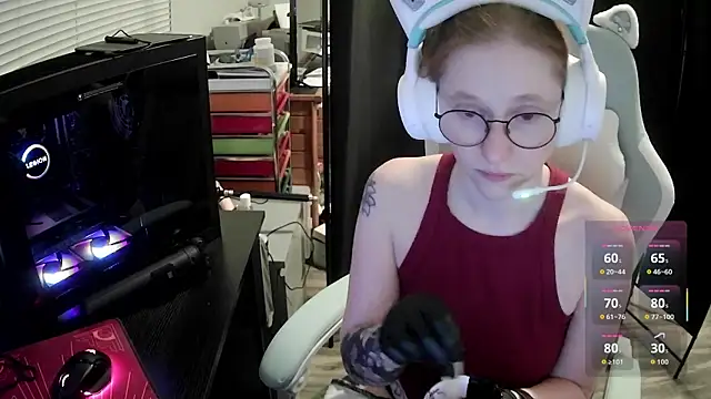 LilyFoxxx online show from 06-22-26, 05:15