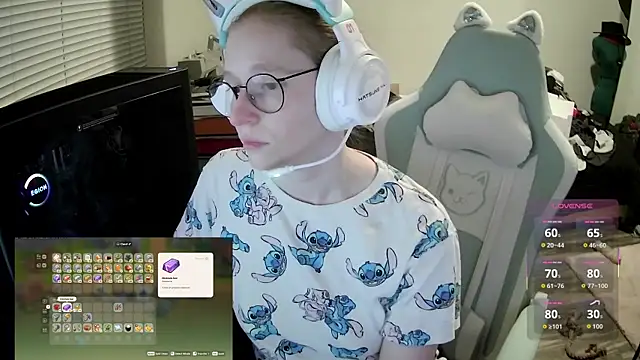 LilyFoxxx online show from 07-31-26, 05:07