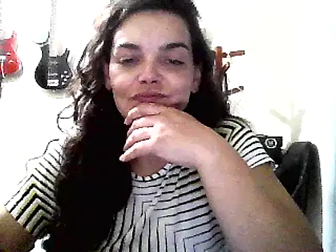 Snapshot of escritorasafada chatting on 03-12-25, 09:45 escritorasafada online show from 03-12-25, 09:45