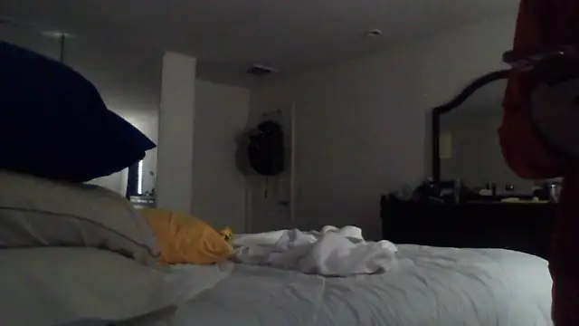 Snapshot of 2Fly4Guy chatting on 12-05-24, 05:17 2Fly4Guy online show from 12-05-24, 05:17