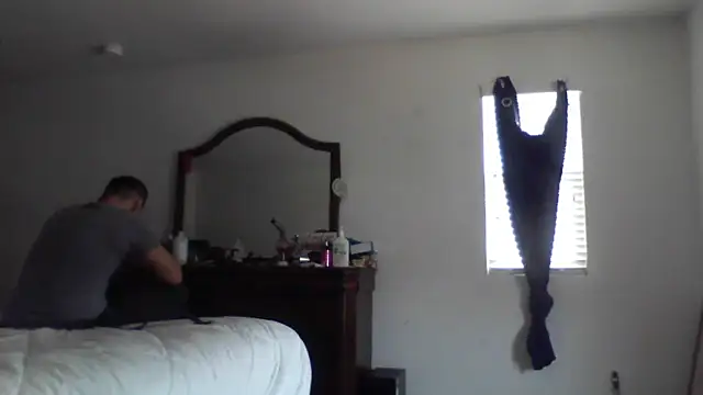 Snapshot of 2Fly4Guy chatting on 03-01-25, 08:10 2Fly4Guy online show from 03-01-25, 08:10