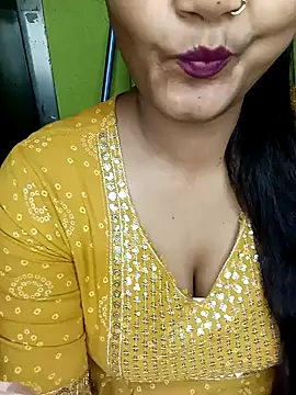 Snapshot of NOTY-LOVE-05 chatting on 01-22-25, 03:51 NOTY-LOVE-05 online show from 01-22-25, 03:51