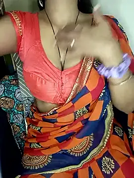 Snapshot of NOTY-LOVE-05 chatting on 09-08-25, 03:44 NOTY-LOVE-05 online show from 09-08-25, 03:44