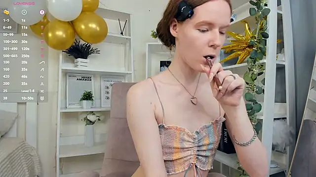 Snapshot of ZaraBluitt chatting on 05-16-26, 10:36 ZaraBluitt online show from 05-16-26, 10:36