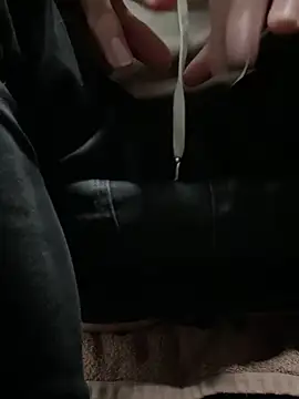 Snapshot of xxxxxrenxxxxx chatting on 12-24-24, 04:22 xxxxxrenxxxxx online show from 12-24-24, 04:22