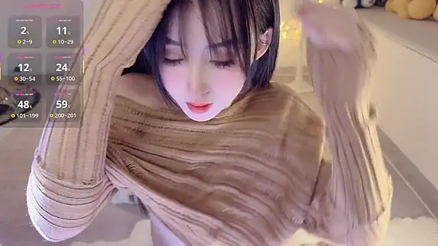 Unique-yiyi online show from 11-26-25, 02:40