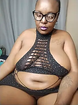 Snapshot of CHERRYYUMMY chatting on 06-27-26, 07:19 CHERRYYUMMY online show from 06-27-26, 07:19