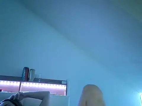 nicole77745 online show from 03-11-26, 04:02