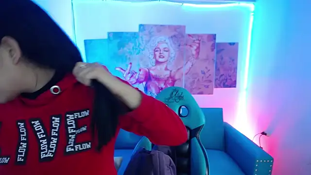 Snapshot of Sofi_hot_4m chatting on 01-15-26, 02:10 Sofi hot 4m online show from 01-15-26, 02:10